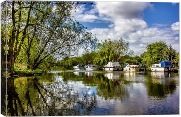 Stunning river view Canvas Print by Thanet Photos