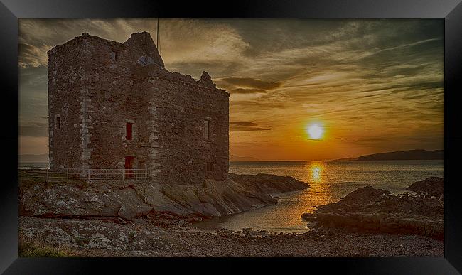 Portencross Castle Framed Print by Geo Harris