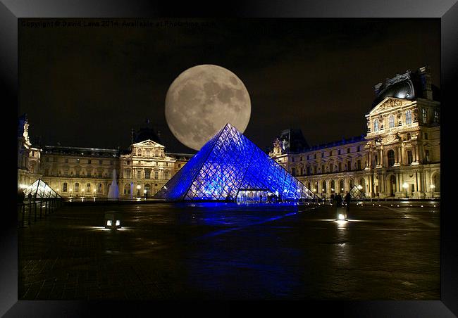 Lune et Louvre Framed Print by David Laws