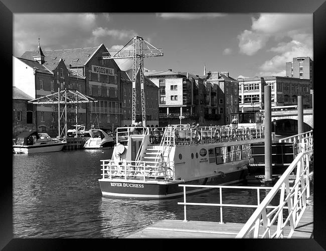 Pleasure boats on the York river Ouse. Framed Print by Robert Gipson