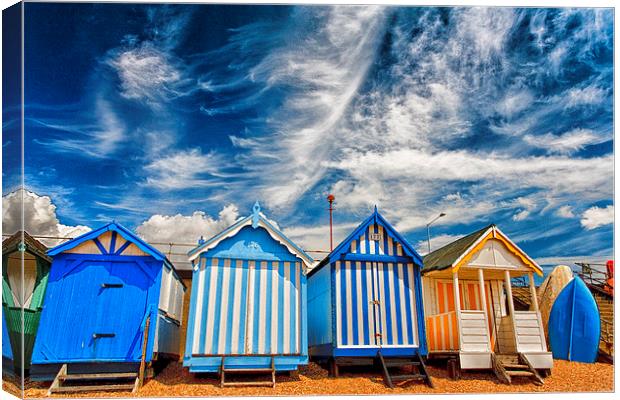 Beach huts at Southend Canvas Print by Sheila Smart