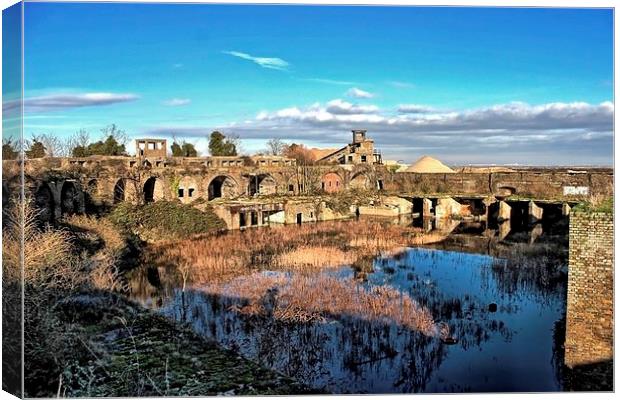 Cliffe Fort Canvas Print by Richard Cruttwell