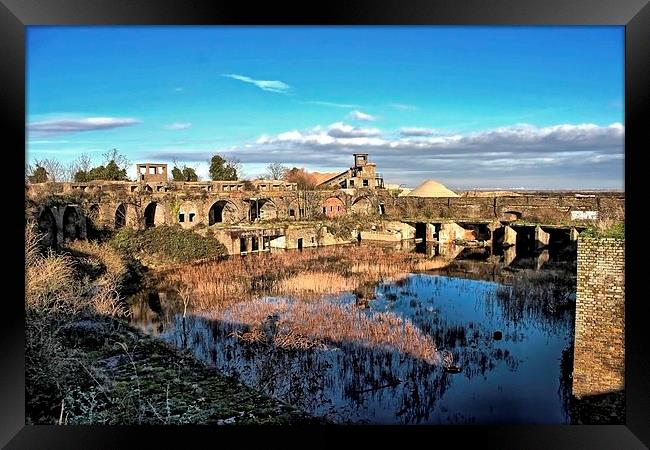 Cliffe Fort Framed Print by Richard Cruttwell