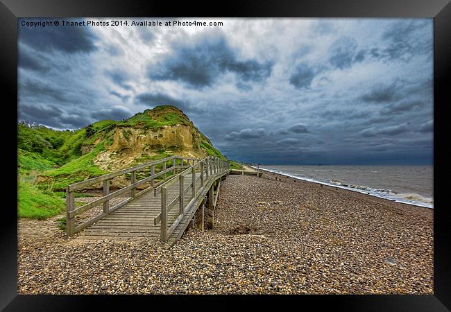 Oyster Bay Trail Framed Print by Thanet Photos