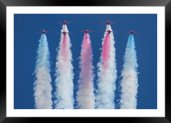 Red Arrows loop Framed Mounted Print by Oxon Images