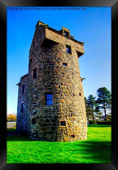 Claypotts Castle Dundee Framed Print by Valerie Paterson