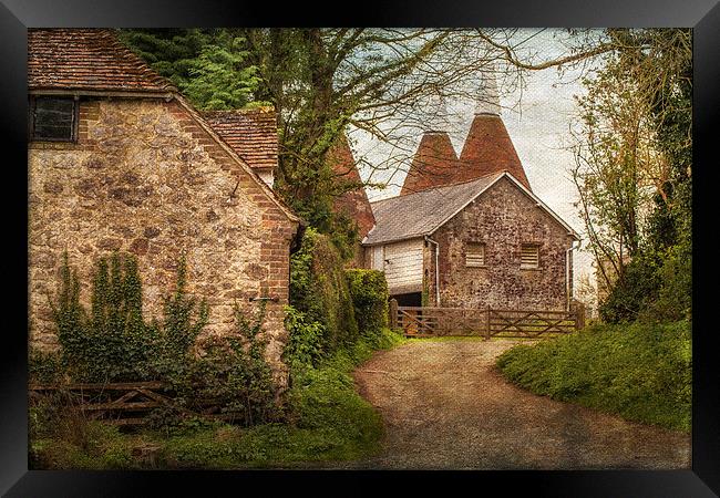 Kentish Farmyard Framed Print by Stuart Gennery