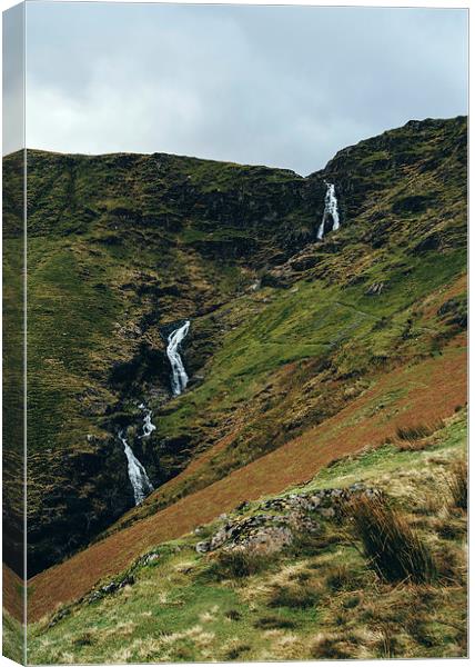 Moss Force waterfall from Newlands Hause. Canvas Print by Liam Grant