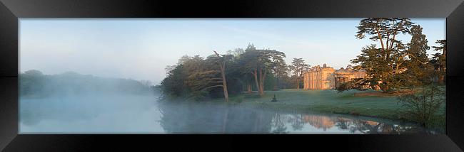Compton Verney at dawn. Framed Print by Stuart Thomas