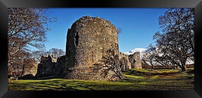 Old Inverlochy Castle. Framed Print by John Cameron