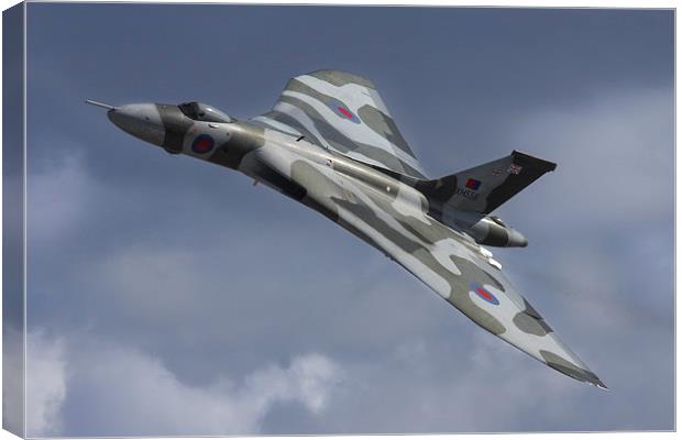 Vulcan Bomber XH558 Flying Canvas Print by Oxon Images