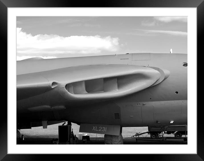 Victor XL231 Lusty Lindy Framed Mounted Print by Robert Gipson