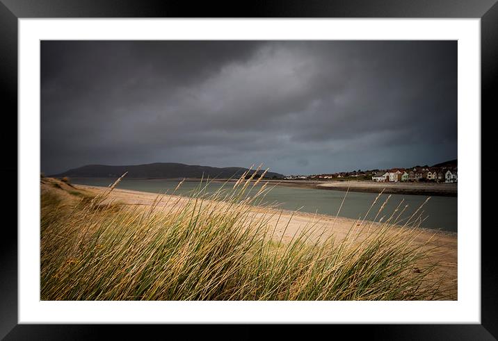 Low Tide Framed Mounted Print by Sean Wareing
