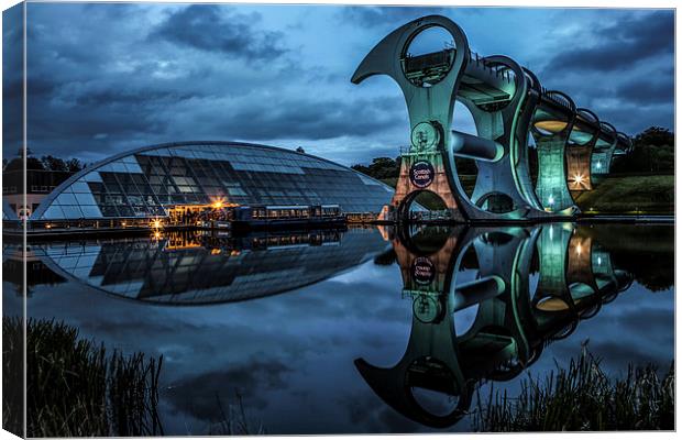 The wheel at dusk Canvas Print by Malcolm Smith