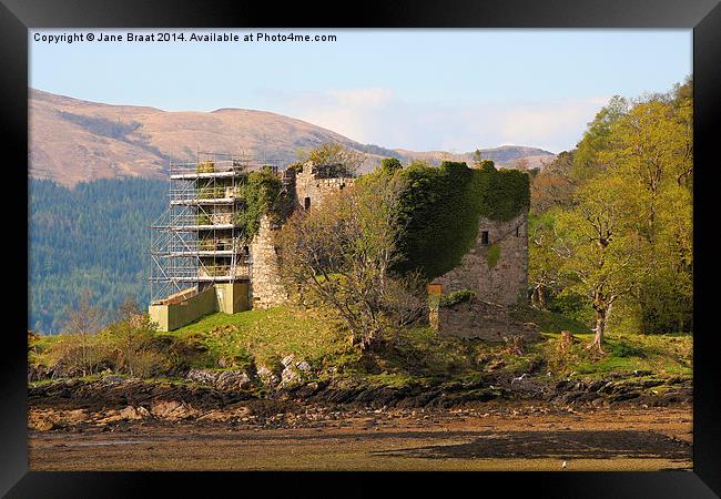 Old Castle Lachlan, Strathlachlan A Framed Print by Jane Braat