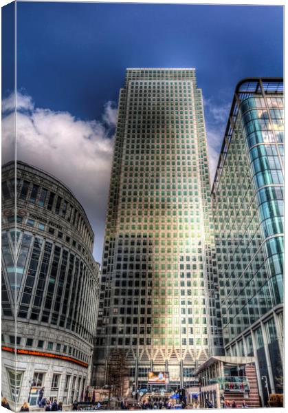 Canary Wharf Tower London Canvas Print by David Pyatt