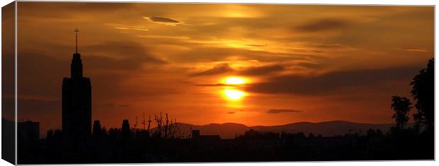 Edinburgh Portobello sunset Canvas Print by Kevin Dobie