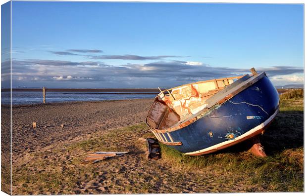 Boat On The Beach Fleetwood Canvas Print by Gary Kenyon