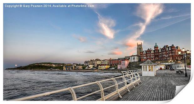 Cromer sea front Print by Gary Pearson