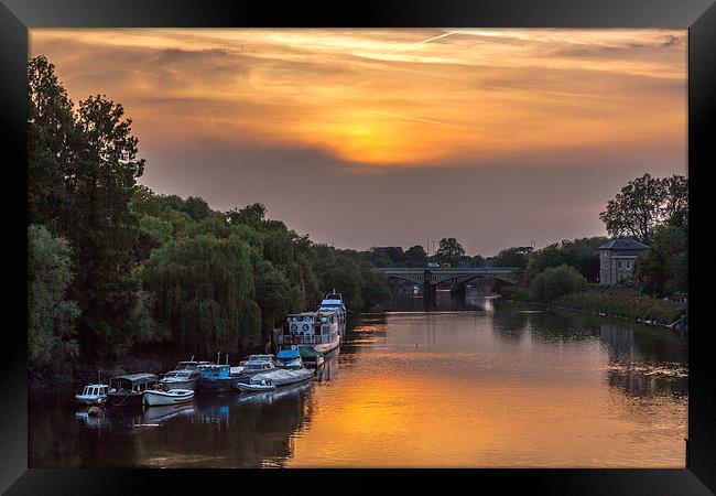 Richmond-Upon-Thames sunset Framed Print by Stuart Gennery