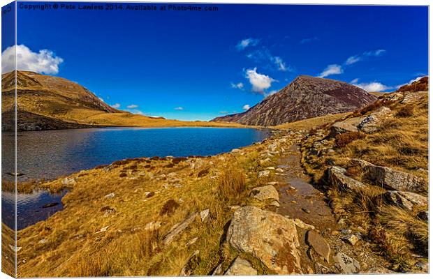 Pen Yr Old Wen and Llyn Idwal Canvas Print by Pete Lawless