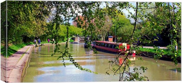 Grand Union Canal Canvas Print by philip milner
