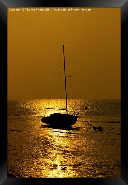Boat at sunset Framed Print by Thanet Photos