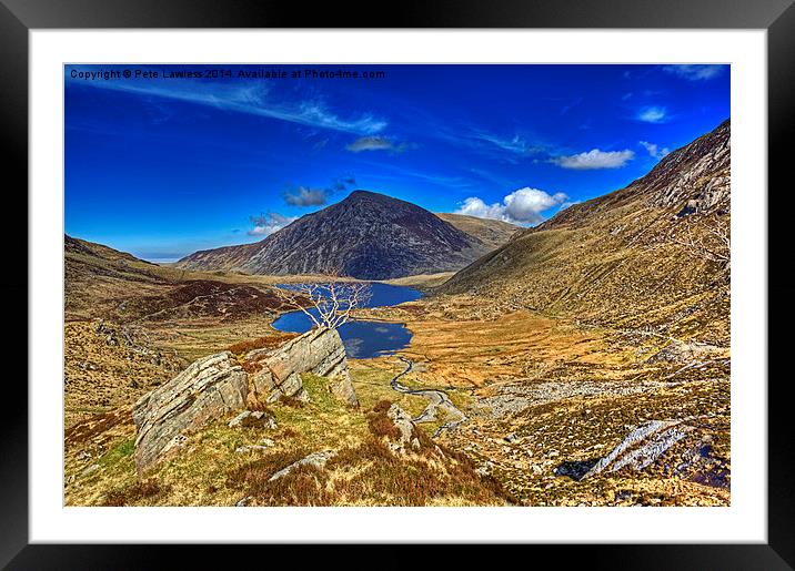 Llyn Idwal and Pen Yr Old Wen Framed Mounted Print by Pete Lawless
