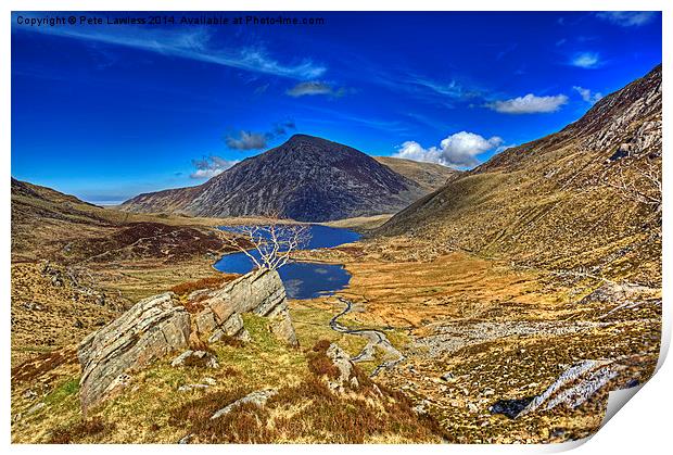 Llyn Idwal and Pen Yr Old Wen Print by Pete Lawless