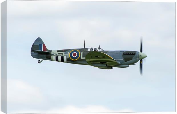 Spitfire Mk IX Canvas Print by Gary Eason