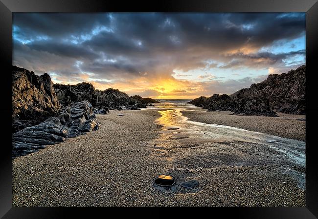 Barricane Beach, Woolacombe, North Devon. Framed Print by Dave Wilkinson North Devon Ph
