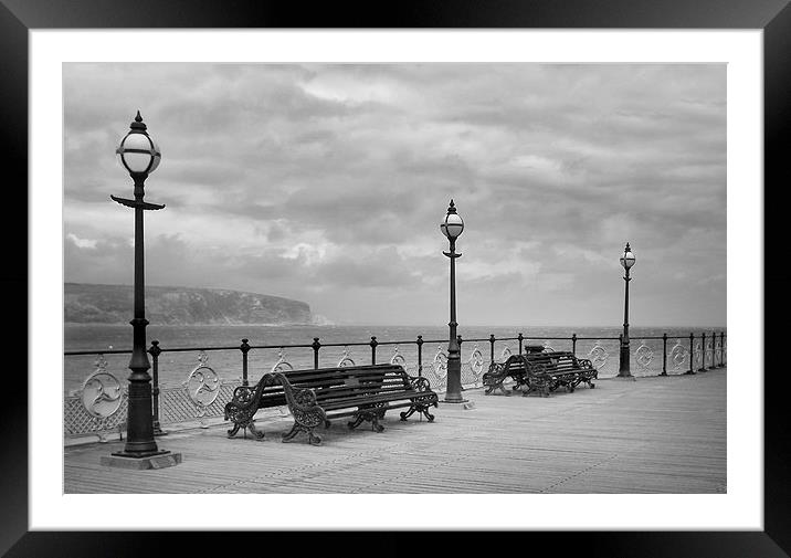 Swanage Pier Black And White Framed Mounted Print by Linsey Williams
