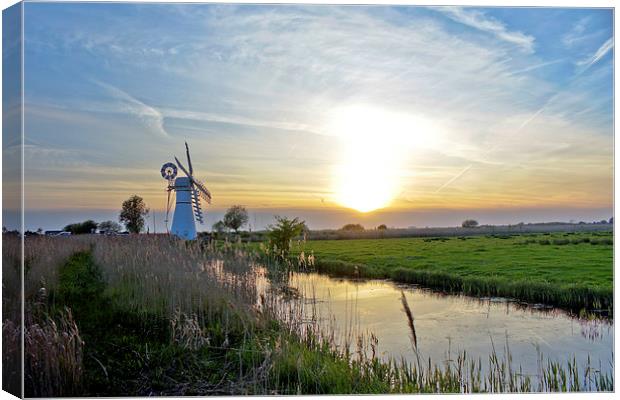 Sunset at Thurne Canvas Print by Christopher Hill