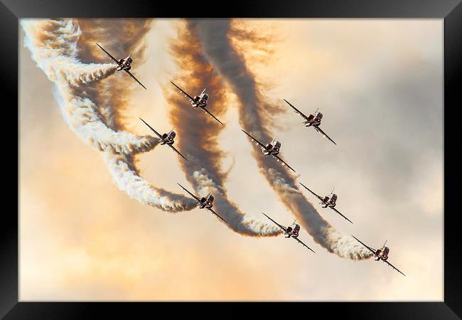 Red Arrows Farnborough 2008 Framed Print by Oxon Images