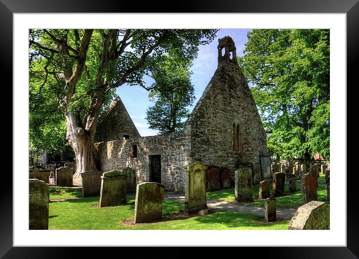 Alloway Auld Kirk Framed Mounted Print by Tom Gomez