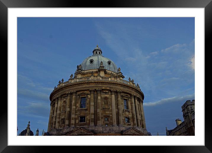 The  Radcliffe Camera, Framed Mounted Print by Tony Murtagh