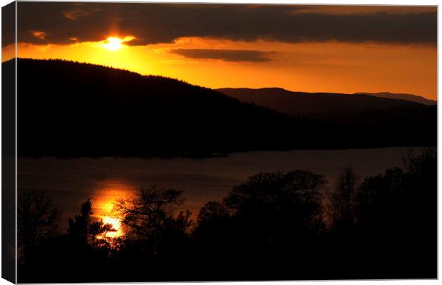 Loch Lomond Sunset Canvas Print by Alan Baird