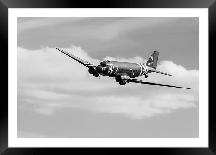 Douglas C-47 Skytrain Whiskey 7 Framed Mounted Print by Gary Eason