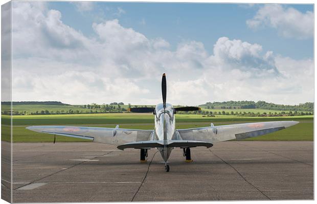 Spitfire on dispersal Canvas Print by Gary Eason