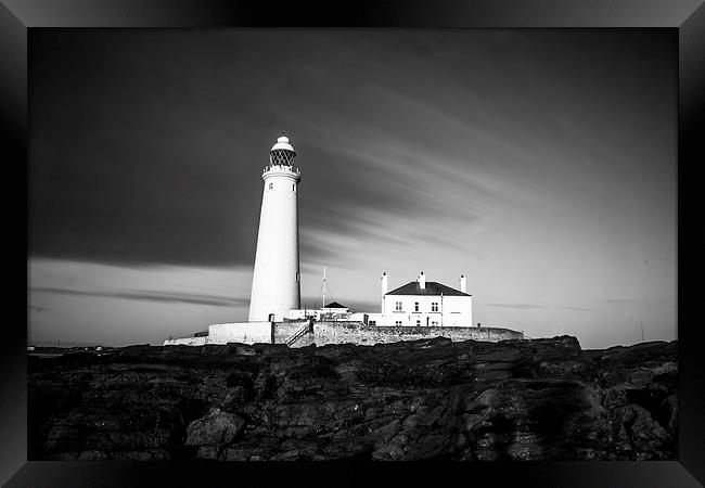 St Marys Lighthouse Framed Print by Andrew Tait