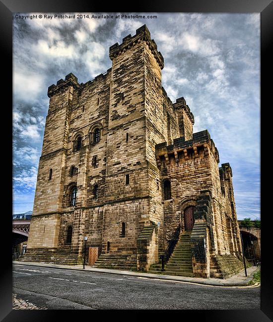 Newcastle Castle Framed Print by Ray Pritchard
