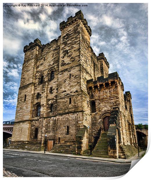 Newcastle Castle Print by Ray Pritchard
