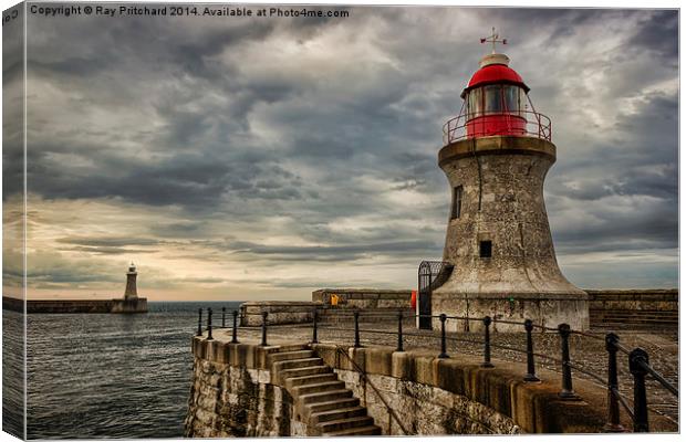 South Shields and Tynemouth Lighthouses Canvas Print by Ray Pritchard