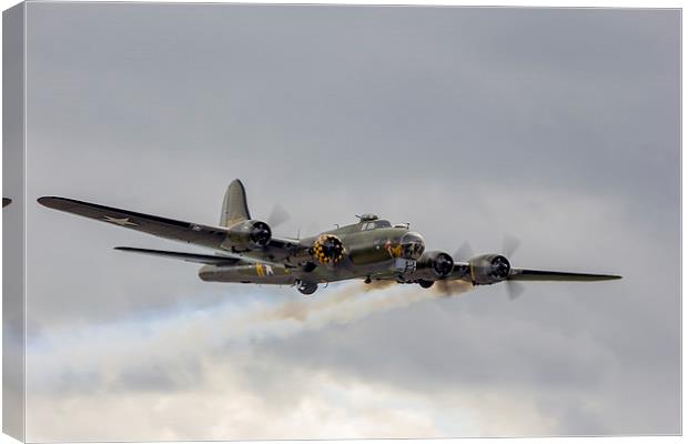 B17 Flying Fortress Canvas Print by Dean Messenger