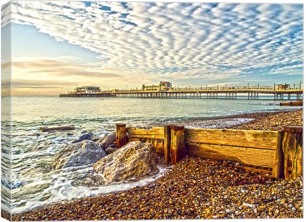 Worthing West Sussex Canvas Print by Clive Eariss