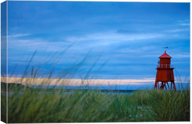 Sun Set at the Groyne Canvas Print by Rob Seales