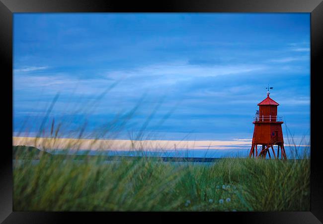 Sun Set at the Groyne Framed Print by Rob Seales