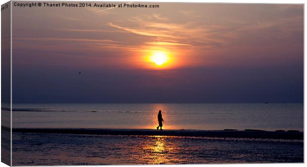 Solitude at sunset Canvas Print by Thanet Photos