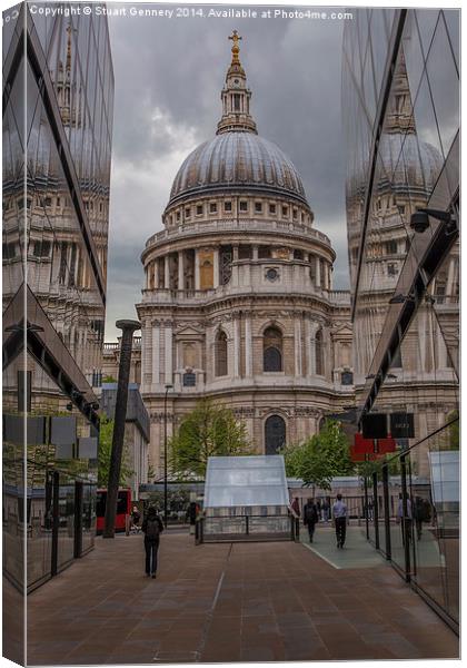 A view of St.Pauls Canvas Print by Stuart Gennery