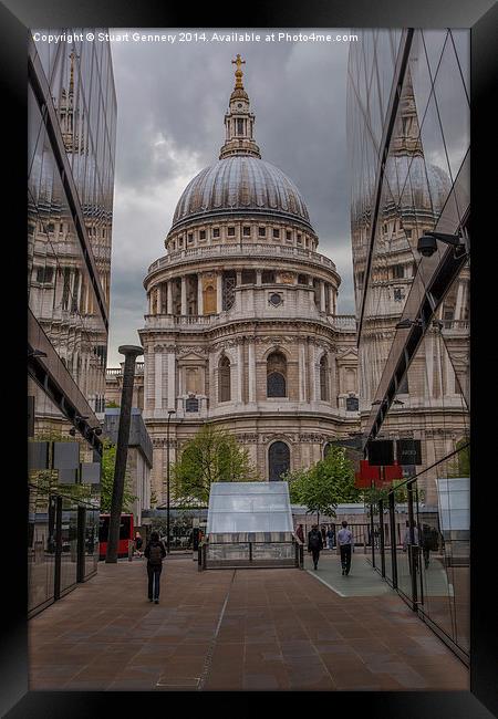 A view of St.Pauls Framed Print by Stuart Gennery